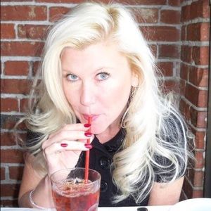 Meet your Posher, Eloise